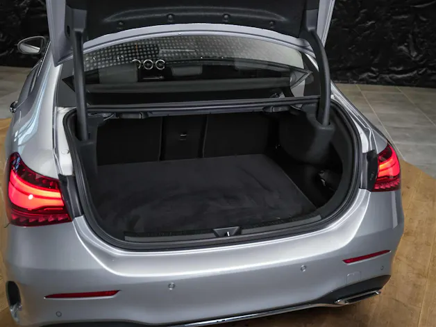 MERCEDES-BENZ A 200 d 8G-DCT