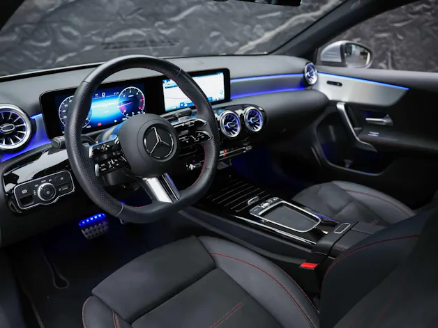 MERCEDES-BENZ A 200 d 8G-DCT