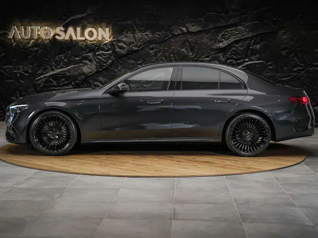 MERCEDES-BENZ E 200 AMG Line 9G-Tronic *21" Felgen*