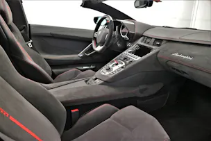 Lamborghini Aventador LP700-4 Roadster Pirelli