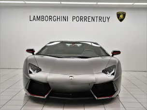 Lamborghini Aventador LP700-4 Roadster Pirelli