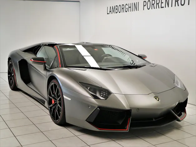 Lamborghini Aventador LP700-4 Roadster E-Gear