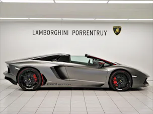Lamborghini Aventador LP700-4 Roadster Pirelli