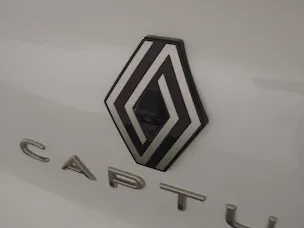 RENAULT Captur 1.8 E-Tech 160 Techno DHT