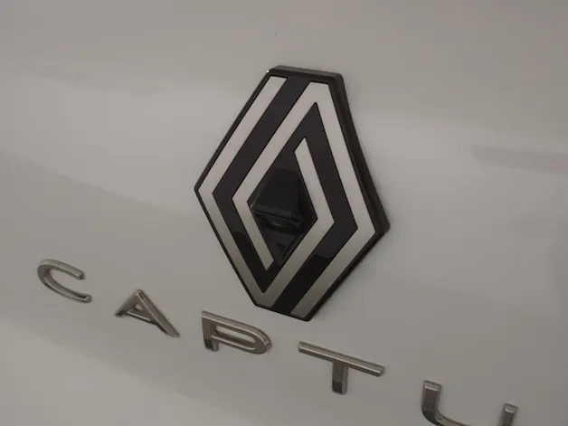RENAULT Captur 1.8 E-Tech 160 Techno DHT