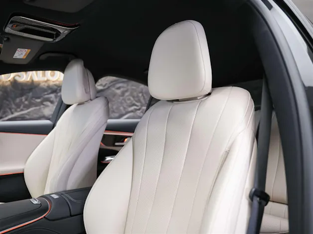 MERCEDES-BENZ E 220 d 4Matic 9G-Tronic *21" Felgen*Superscreen*Panorama*