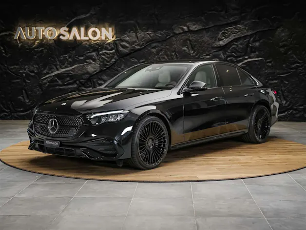 MERCEDES-BENZ E 220 d 4Matic 9G-Tronic *21" Felgen*Superscreen*Panorama*
