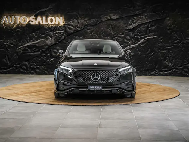 MERCEDES-BENZ E 220 d 4Matic 9G-Tronic *21" Felgen*Superscreen*Panorama*