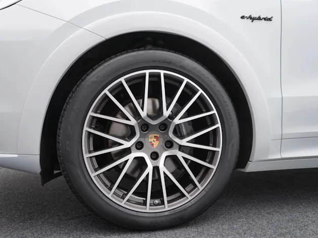 PORSCHE Cayenne E-Hybrid Platinum Edition