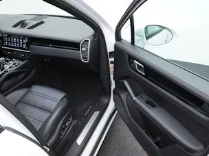 PORSCHE Cayenne E-Hybrid Platinum Edition