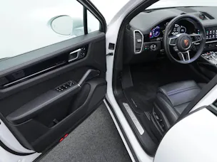 PORSCHE Cayenne E-Hybrid Platinum Edition