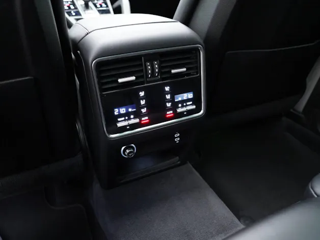 PORSCHE Cayenne E-Hybrid Platinum Edition