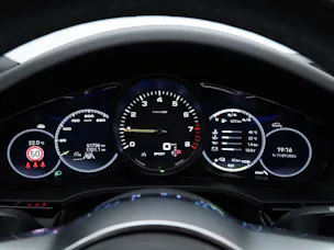 PORSCHE Cayenne E-Hybrid Platinum Edition