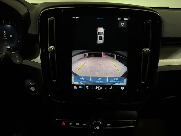 VOLVO XC40 B3 Benzin Mild Hybrid Core DCT