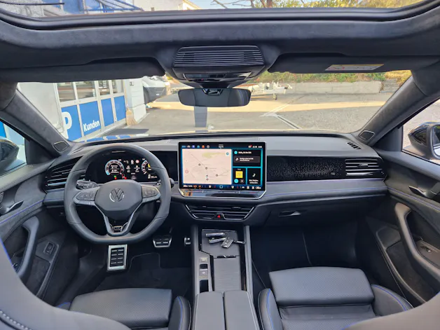 VW Passat Variant 2.0 TSI evo4 R-Line Signature 4 Motion DSG mit 5 Jahre 100tkm VW Werksgarantie