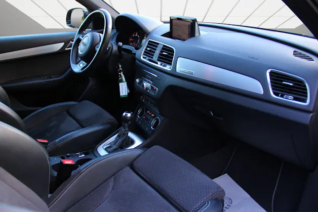 AUDI Q3 2.0 TDI sport quattro S-tronic