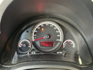 VW Up 1.0 BMT white up