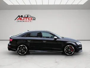 AUDI RS3 Sedan 2.5 TSI quattro S-tronic
