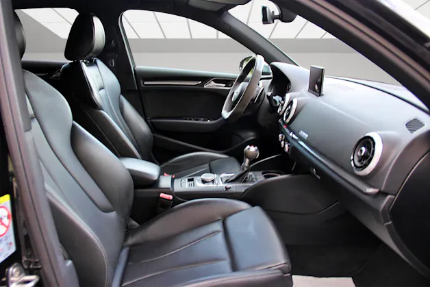 AUDI RS3 Sedan 2.5 TSI quattro S-tronic