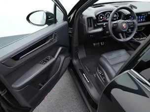 PORSCHE Cayenne S E-Hybrid Black Edition