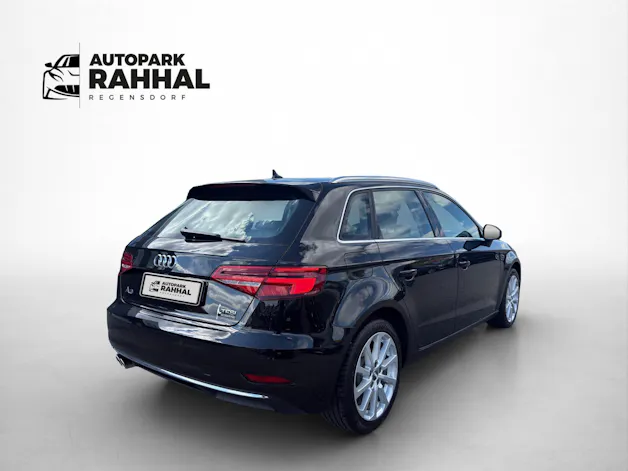 AUDI A3 Sportback 2.0 T FSI Design Quattro S-Tronic * LEDERSITZE * ELEKTRISCHE SITZE * LENKRADHEIZUNG *