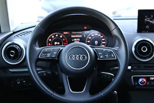 AUDI A3 Sportback 2.0 T FSI Design Quattro S-Tronic * LEDERSITZE * ELEKTRISCHE SITZE * LENKRADHEIZUNG *