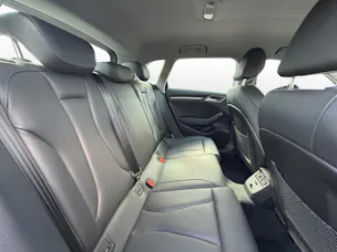 AUDI A3 Sportback 2.0 T FSI Design Quattro S-Tronic * LEDERSITZE * ELEKTRISCHE SITZE * LENKRADHEIZUNG *