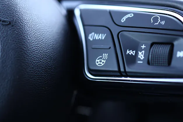 AUDI A3 Sportback 2.0 T FSI Design Quattro S-Tronic * LEDERSITZE * ELEKTRISCHE SITZE * LENKRADHEIZUNG *