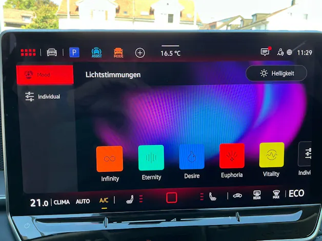 VW Tayron 1.5 TSI eHybrid 150 kW Life *** ANHÄNGERKUPPLUNG & 360° KAMERA ***