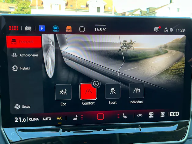 VW Tayron 1.5 TSI eHybrid 150 kW Life *** ANHÄNGERKUPPLUNG & 360° KAMERA ***