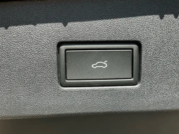 VW Tayron 1.5 TSI eHybrid 150 kW Life *** ANHÄNGERKUPPLUNG & 360° KAMERA ***