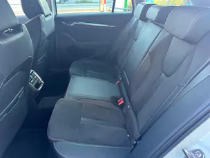 SKODA Octavia Combi 2.0 TDI DSG Style