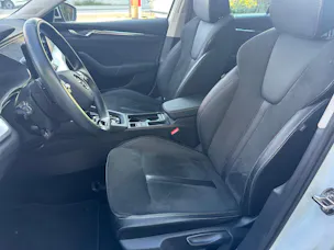 SKODA Octavia Combi 2.0 TDI DSG Style