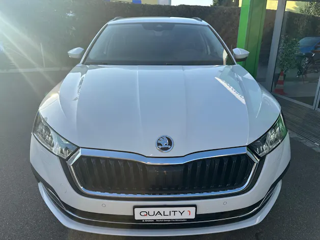 SKODA Octavia Combi 2.0 TDI DSG Style