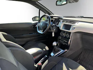 DS AUTOMOBILES DS 3 1.2 PureTech SpoChic