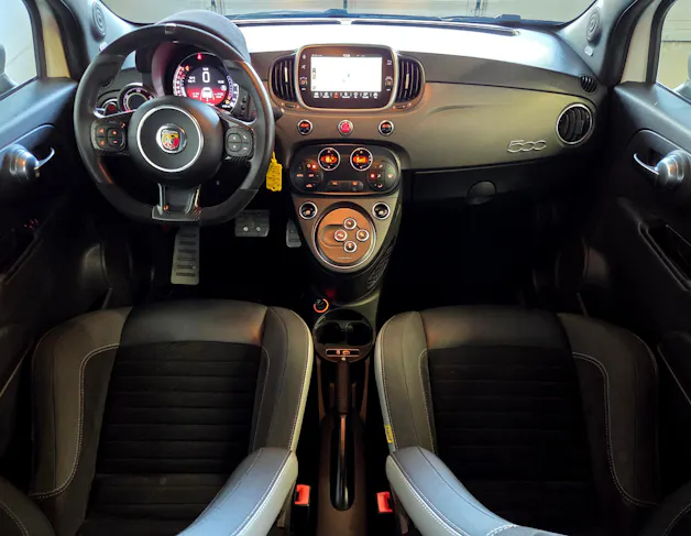 FIAT 595 Abarth 1.4 T-Jet 180 Competizione