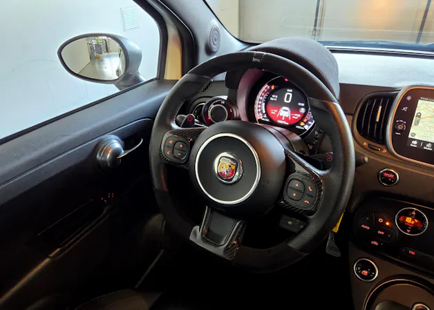 FIAT 595 Abarth 1.4 T-Jet 180 Competizione
