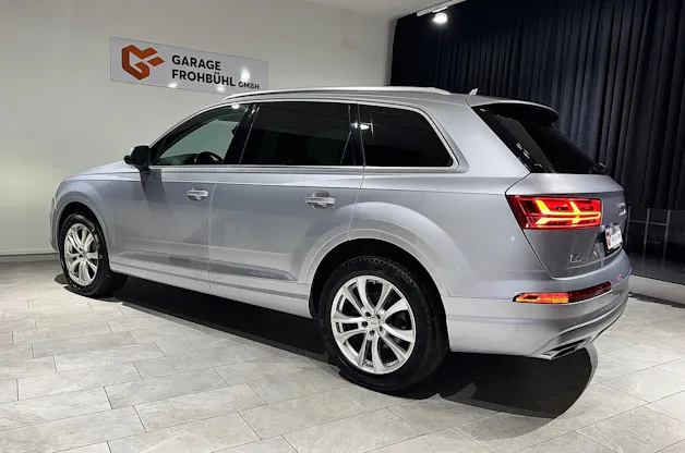 AUDI Q7 3.0 TDI quattro tiptronic