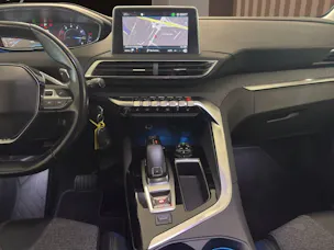 PEUGEOT 5008 1.6 THP Allure EAT