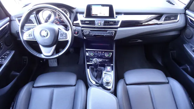BMW 218i Active Tourer Sport Line