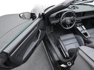 PORSCHE 911 Carrera 4 GTS Cabriolet