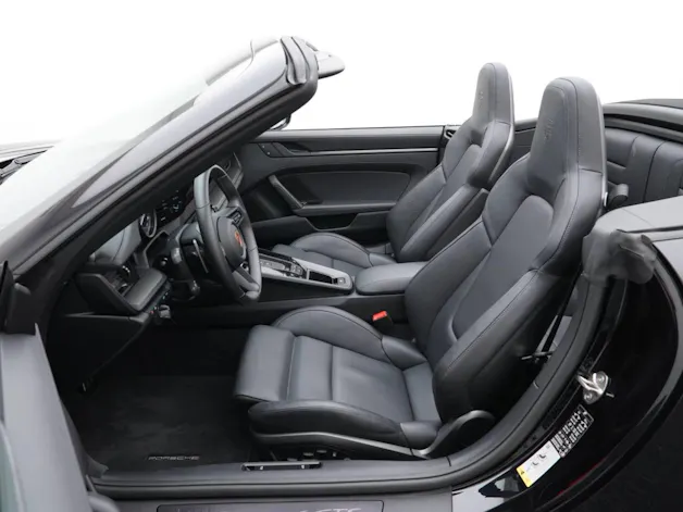 PORSCHE 911 Carrera 4 GTS Cabriolet