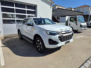 ISUZU 2.2Di AT Crew Prestige