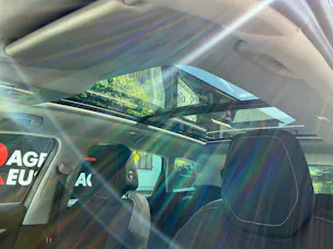 SKODA Karoq Tour 4x4 ***360° KAMERA UND PANORAMADACH ***