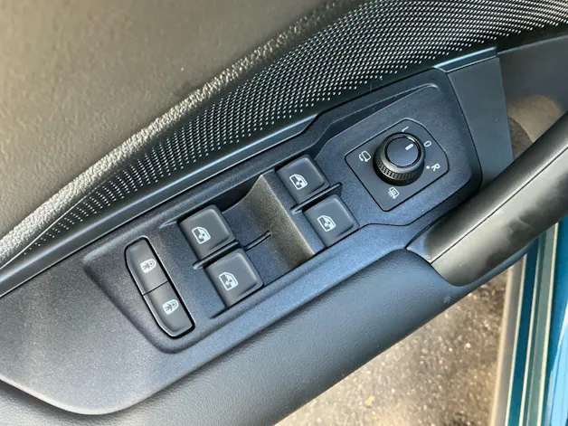 VW Tayron 1.5 TSI eHybrid 150 kW Life *** ANHÄNGERKUPPLUNG & 360° KAMERA ***