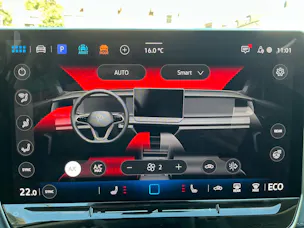 VW Tayron 1.5 TSI eHybrid 150 kW Life *** ANHÄNGERKUPPLUNG & 360° KAMERA ***