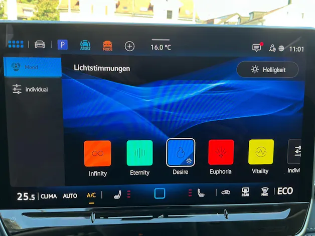 VW Tayron 1.5 TSI eHybrid 150 kW Life *** ANHÄNGERKUPPLUNG & 360° KAMERA ***