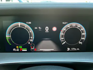 VW Tayron 1.5 TSI eHybrid 150 kW Life *** ANHÄNGERKUPPLUNG & 360° KAMERA ***