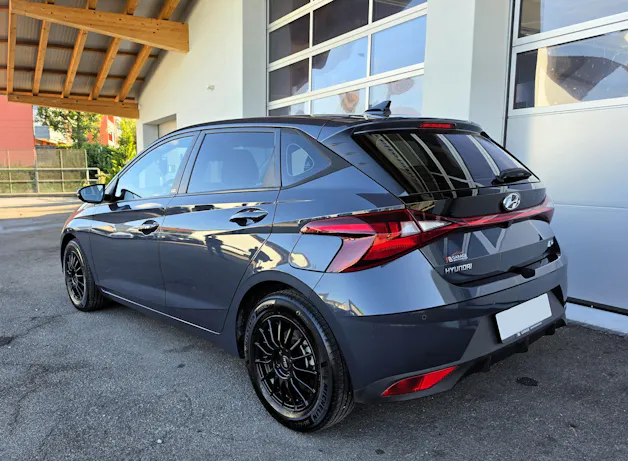 HYUNDAI i20 1.0 T-GDi Amplia