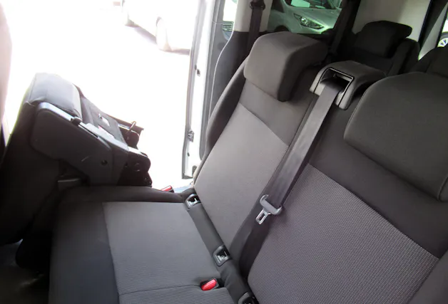 PEUGEOT Traveller 2.0 BlueHDi Business Standard EAT8